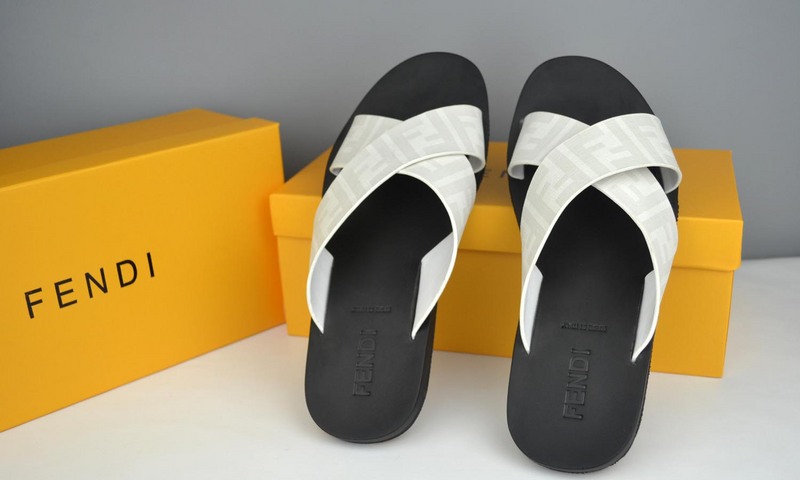 2017 FEDI slippers man 38-46-007